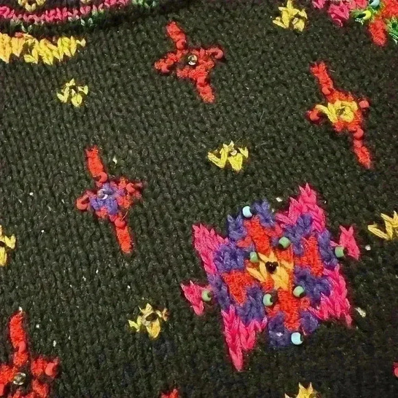 VTG Casual Corner Women’s S Limited Edition Hand Knit Sweater Grannycore Beaded - Picture 5 of 11